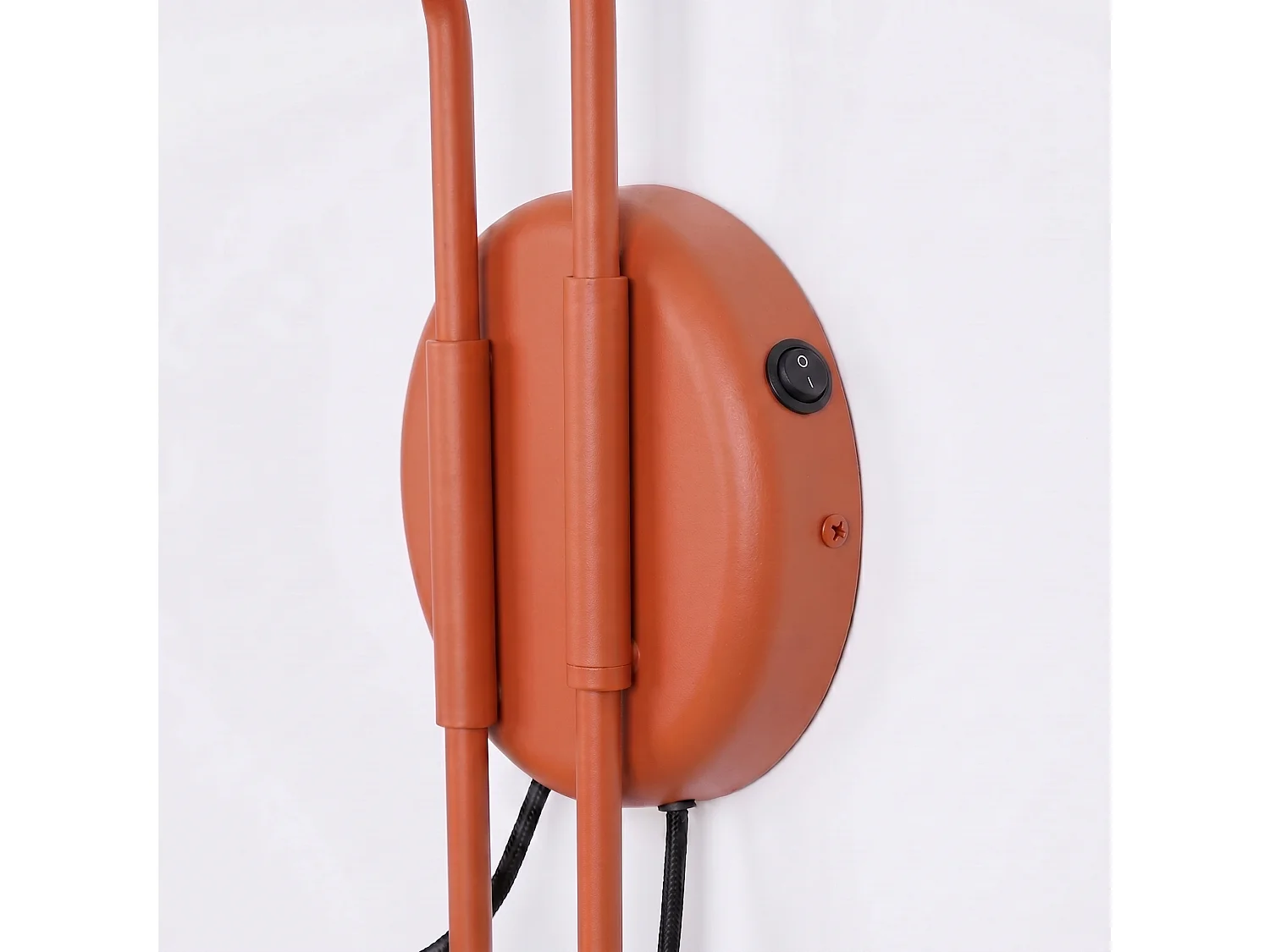 Appliques NOX moderne en acier - 2 sources lumineuses - L.150 x H.30 cm - ocre rouge