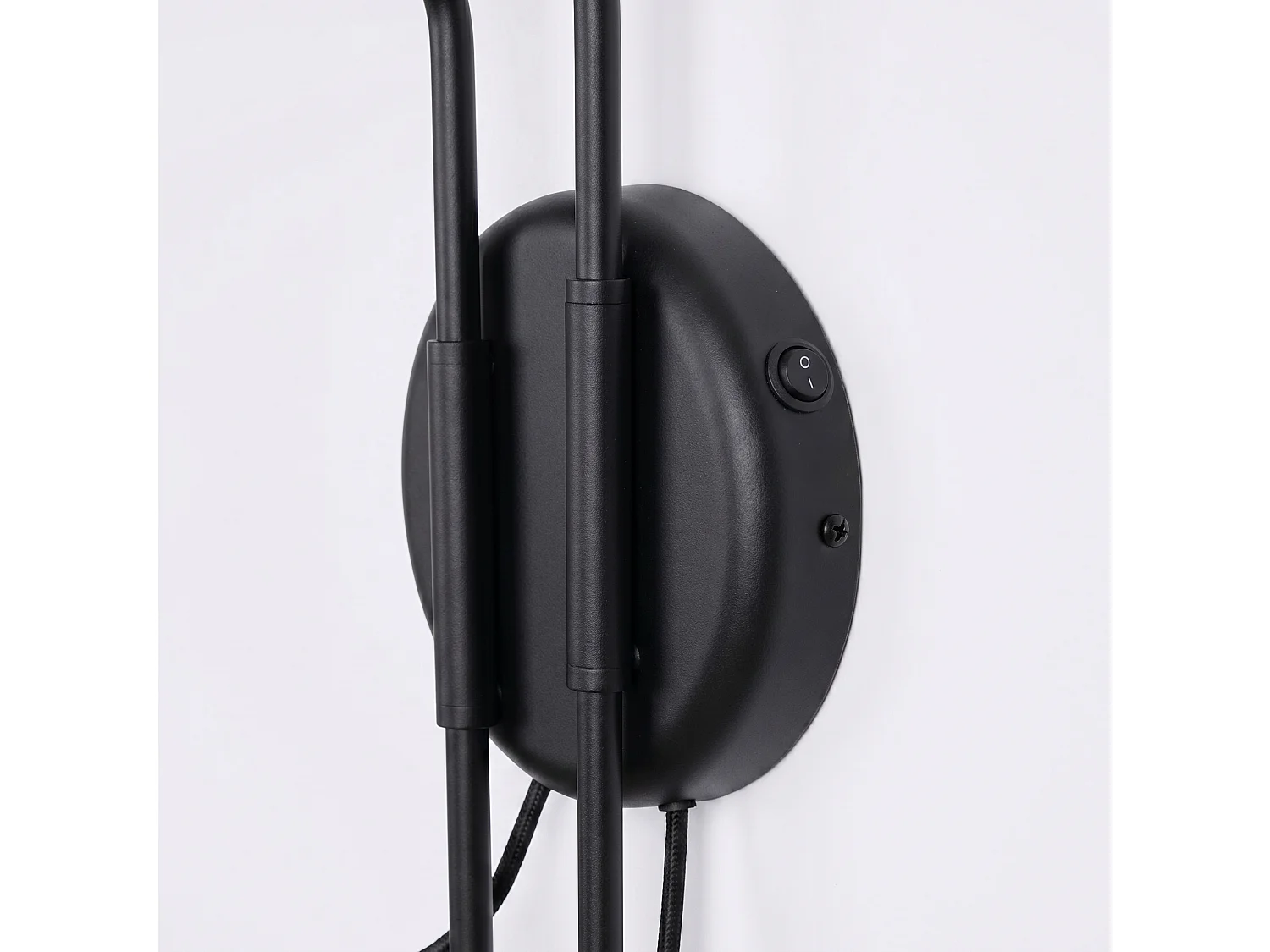 Appliques NOX moderne en acier - 2 sources lumineuses - L.150 x H.30 cm - noir