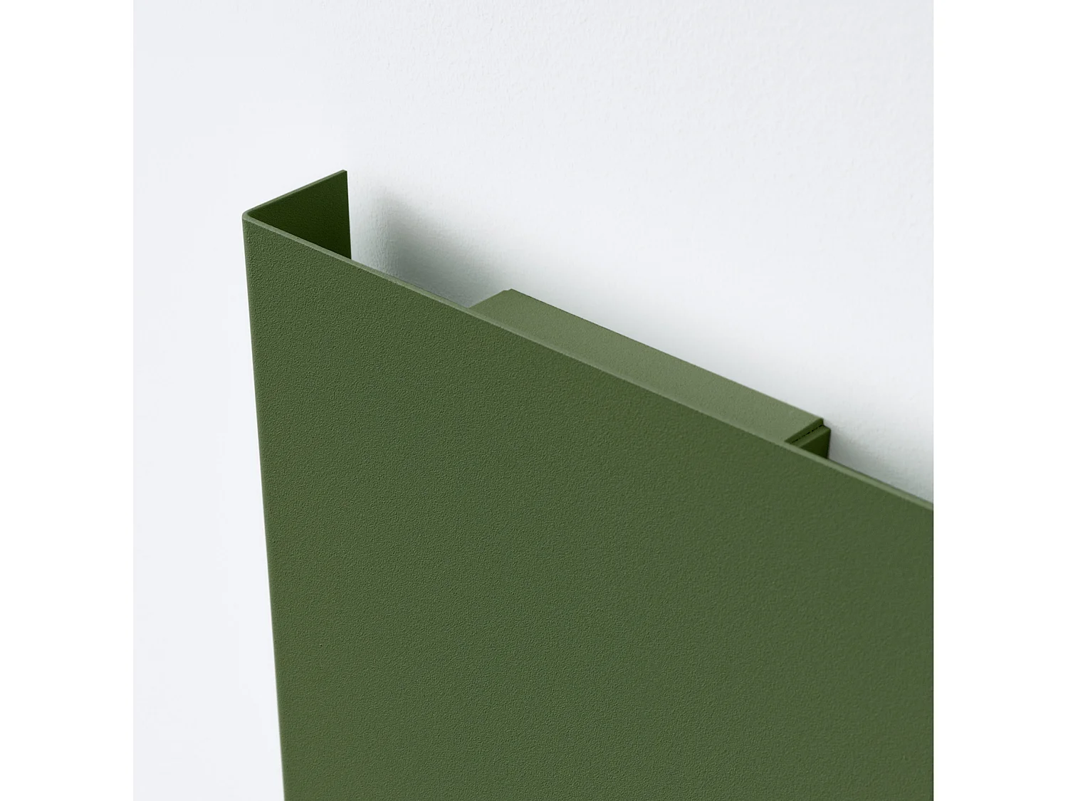 Appliques VANTA minimaliste en acier - 2 sources lumineuses - L.15 x H.15 cm - vert olive