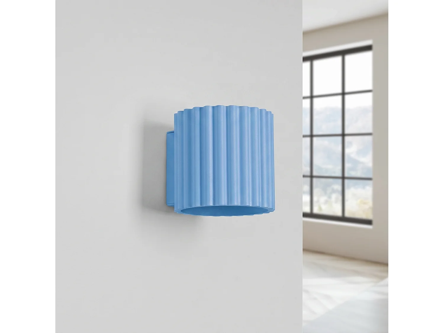 Applique minimaliste en aluminium - 1 sources lumineuses - L.10 x H.10 cm - bleu clair