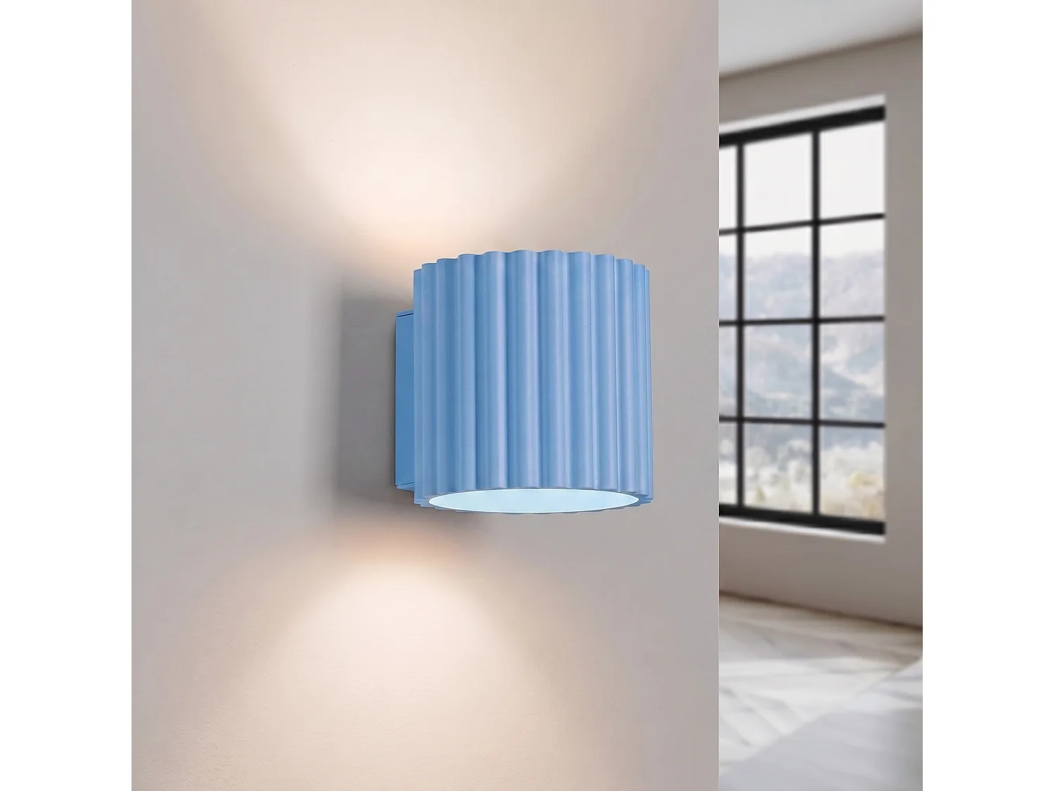 Applique minimaliste en aluminium - 1 sources lumineuses - L.10 x H.10 cm - bleu clair