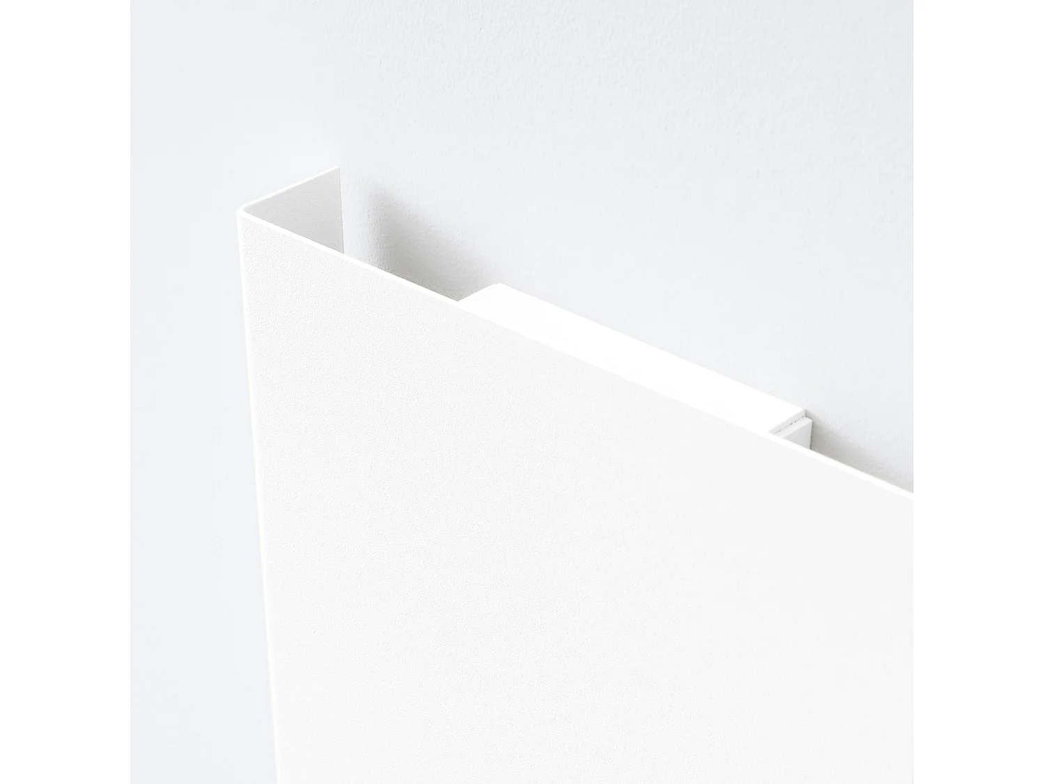 Appliques VANTA minimaliste en acier - 2 sources lumineuses - L.15 x H.15 cm - blanc