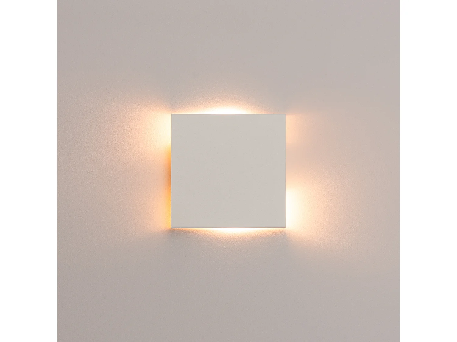 Appliques VANTA minimaliste en acier - 2 sources lumineuses - L.15 x H.15 cm - blanc
