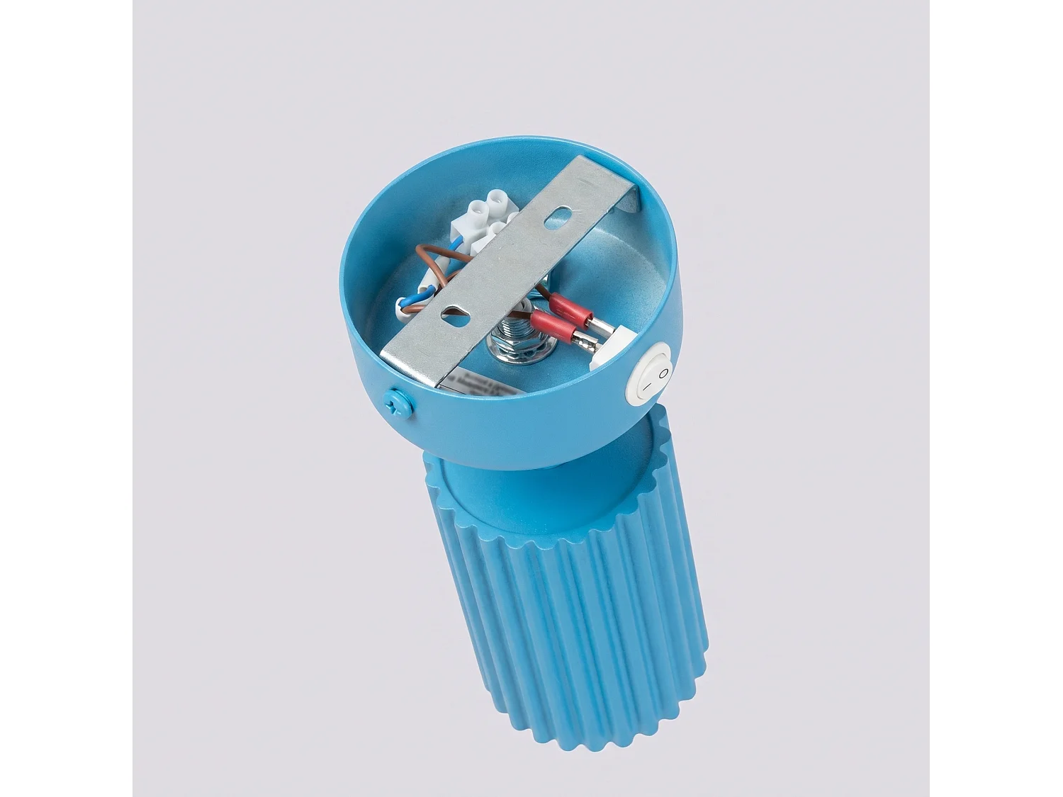 Applique minimaliste en aluminium - 1 sources lumineuses - L.8 x H.16 cm - bleu clair