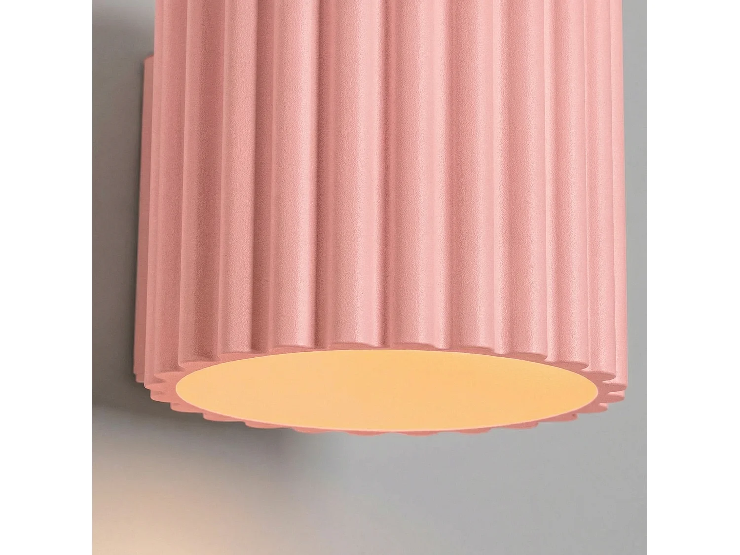 Applique minimaliste en aluminium - 1 sources lumineuses - L.10 x H.10 cm - rose