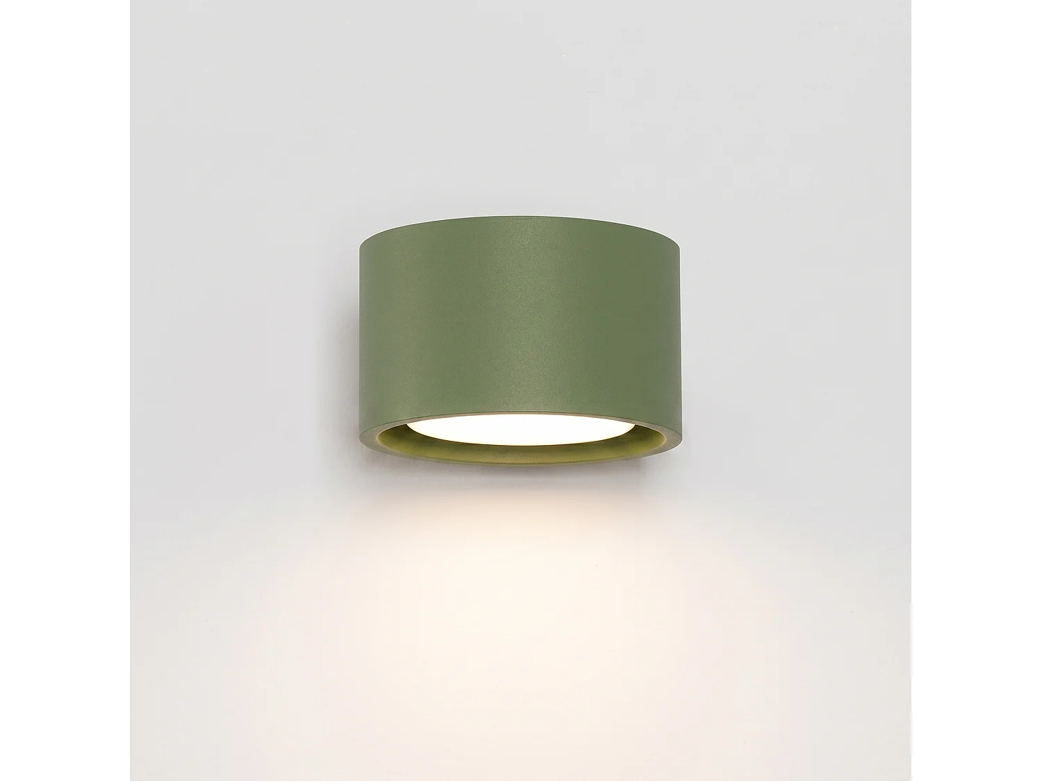 Applique minimaliste en aluminium - 1 sources lumineuses - L.10 x H.6 cm - vert olive