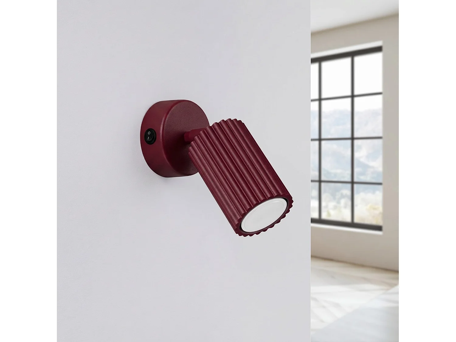 Applique minimaliste en aluminium - 1 sources lumineuses - L.8 x H.16 cm - bordeaux