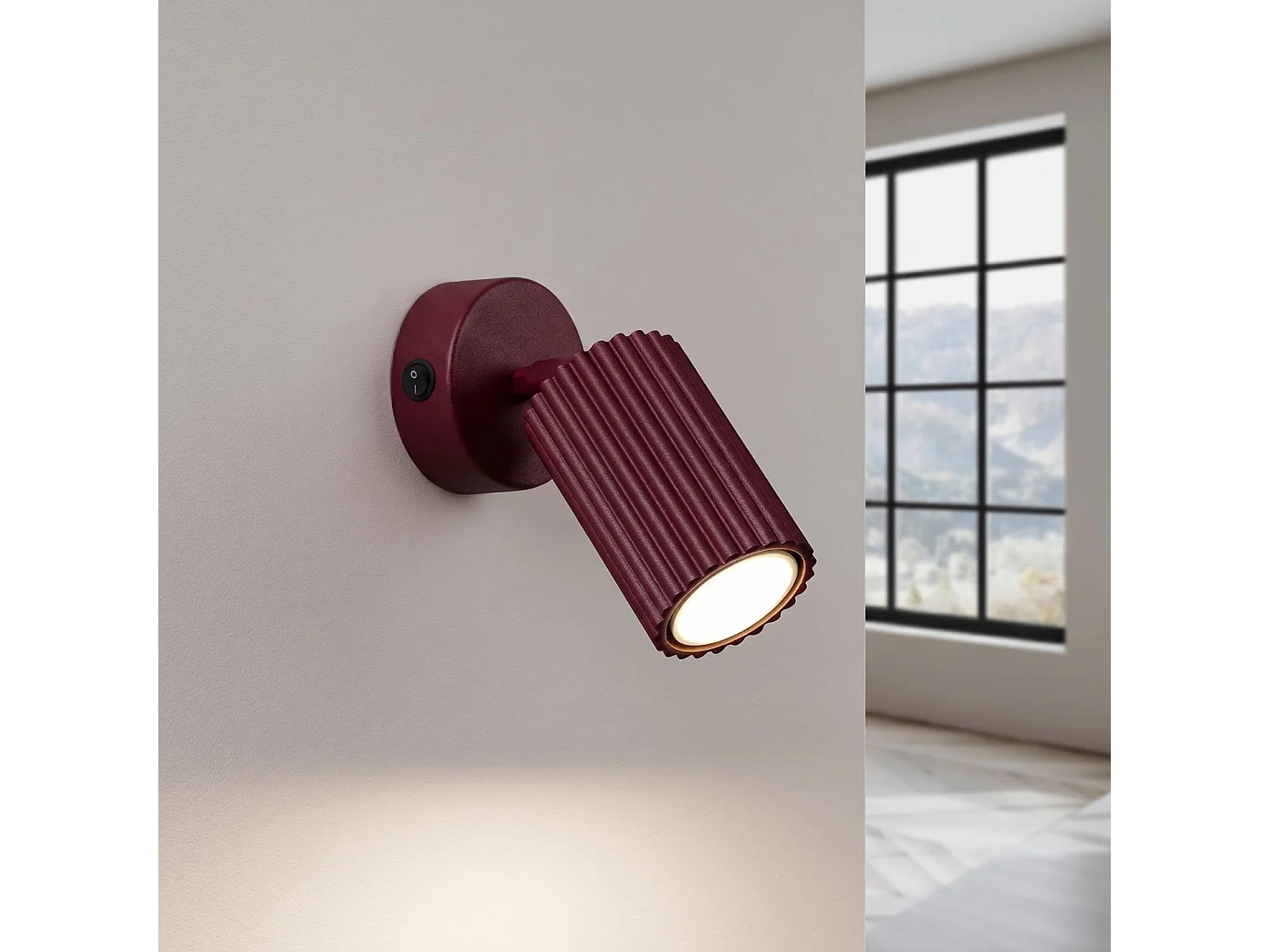 Applique minimaliste en aluminium - 1 sources lumineuses - L.8 x H.16 cm - bordeaux