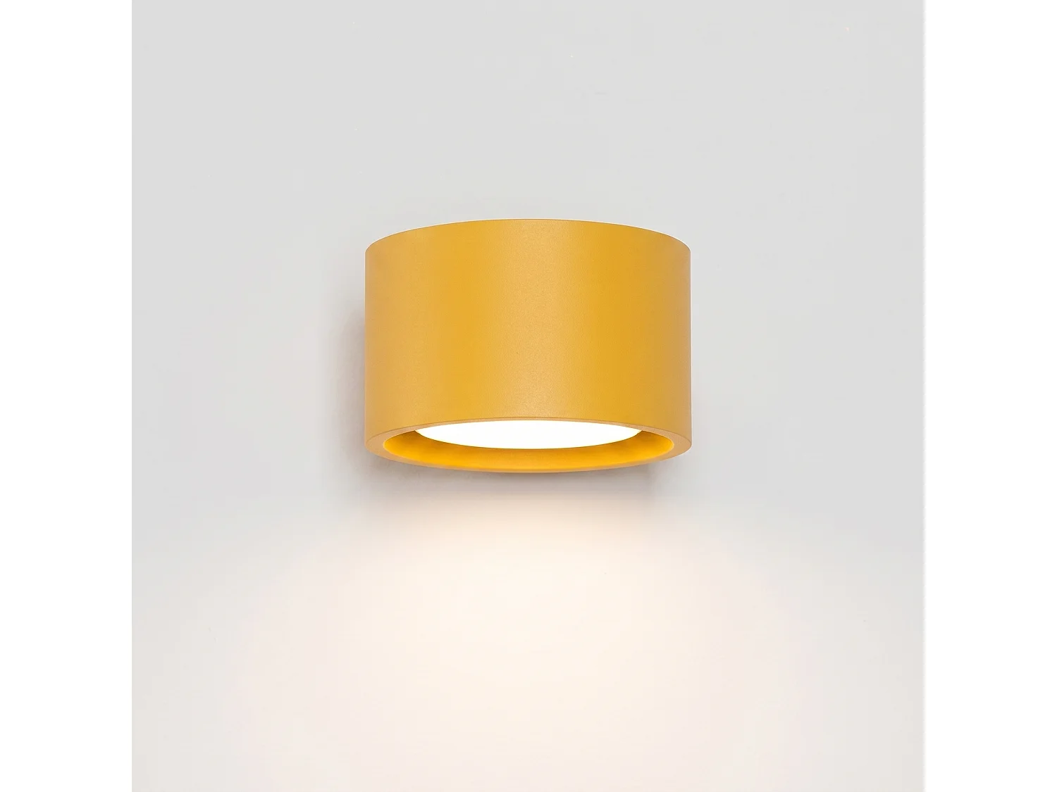 Applique minimaliste en aluminium - 1 sources lumineuses - L.10 x H.6 cm - jaune