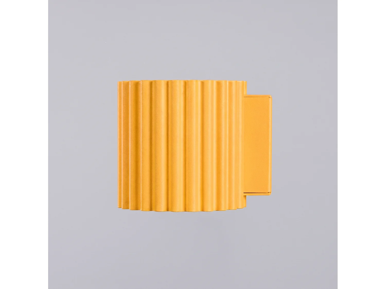 Applique minimaliste en aluminium - 1 sources lumineuses - L.10 x H.10 cm - jaune