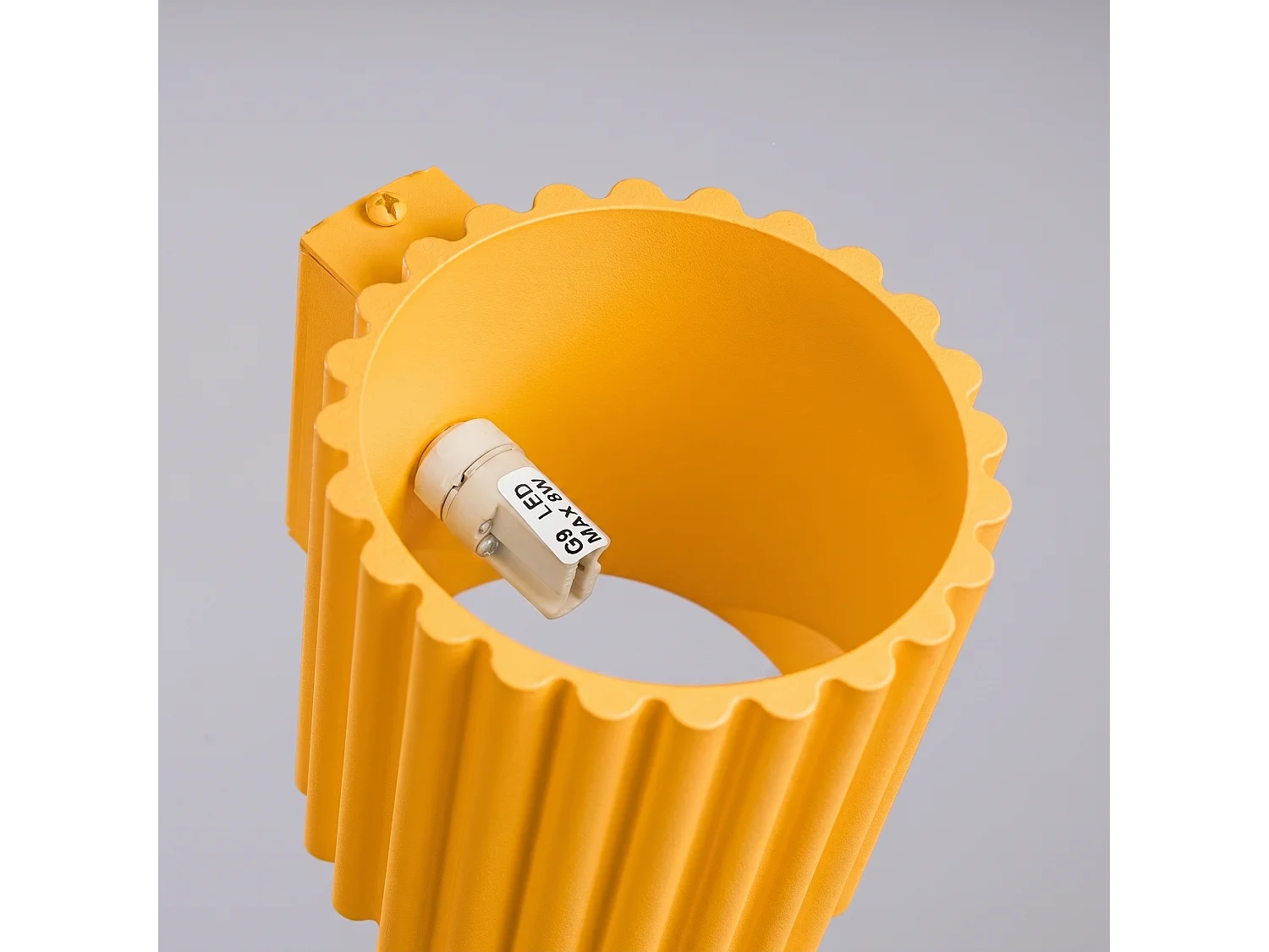 Applique minimaliste en aluminium - 1 sources lumineuses - L.10 x H.10 cm - jaune