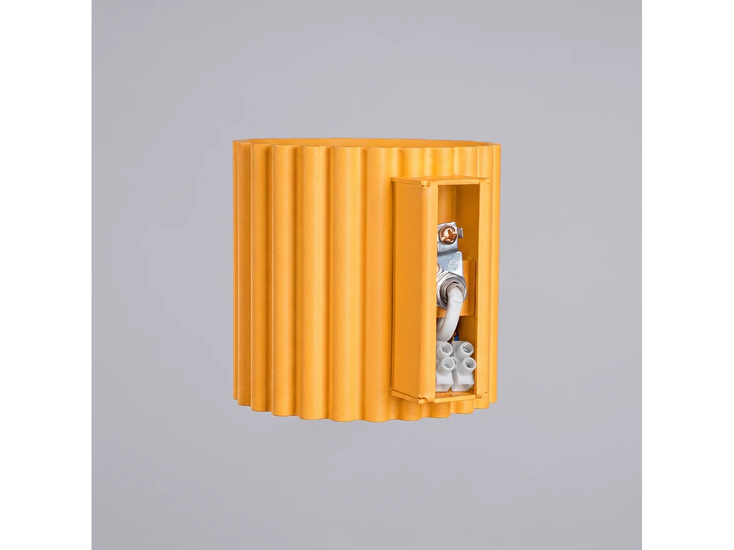 Applique minimaliste en aluminium - 1 sources lumineuses - L.10 x H.10 cm - jaune