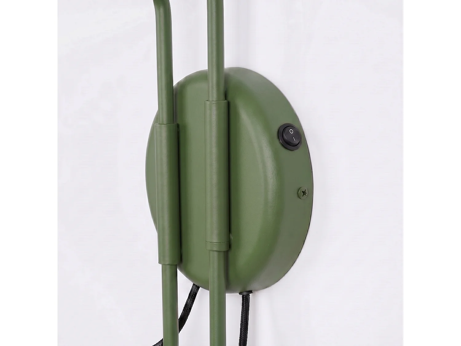 Appliques NOX moderne en acier - 2 sources lumineuses - L.150 x H.30 cm - vert olive
