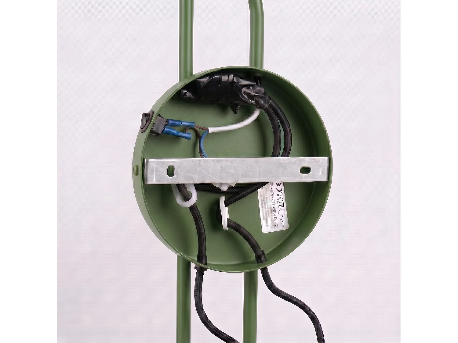 Appliques NOX moderne en acier - 2 sources lumineuses - L.150 x H.30 cm - vert olive