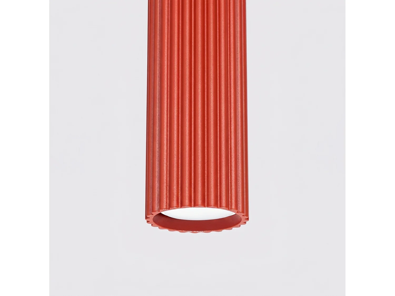 Lampe suspendue minimaliste en aluminium - 1 sources lumineuses - L.8 x H.118 cm - rouge