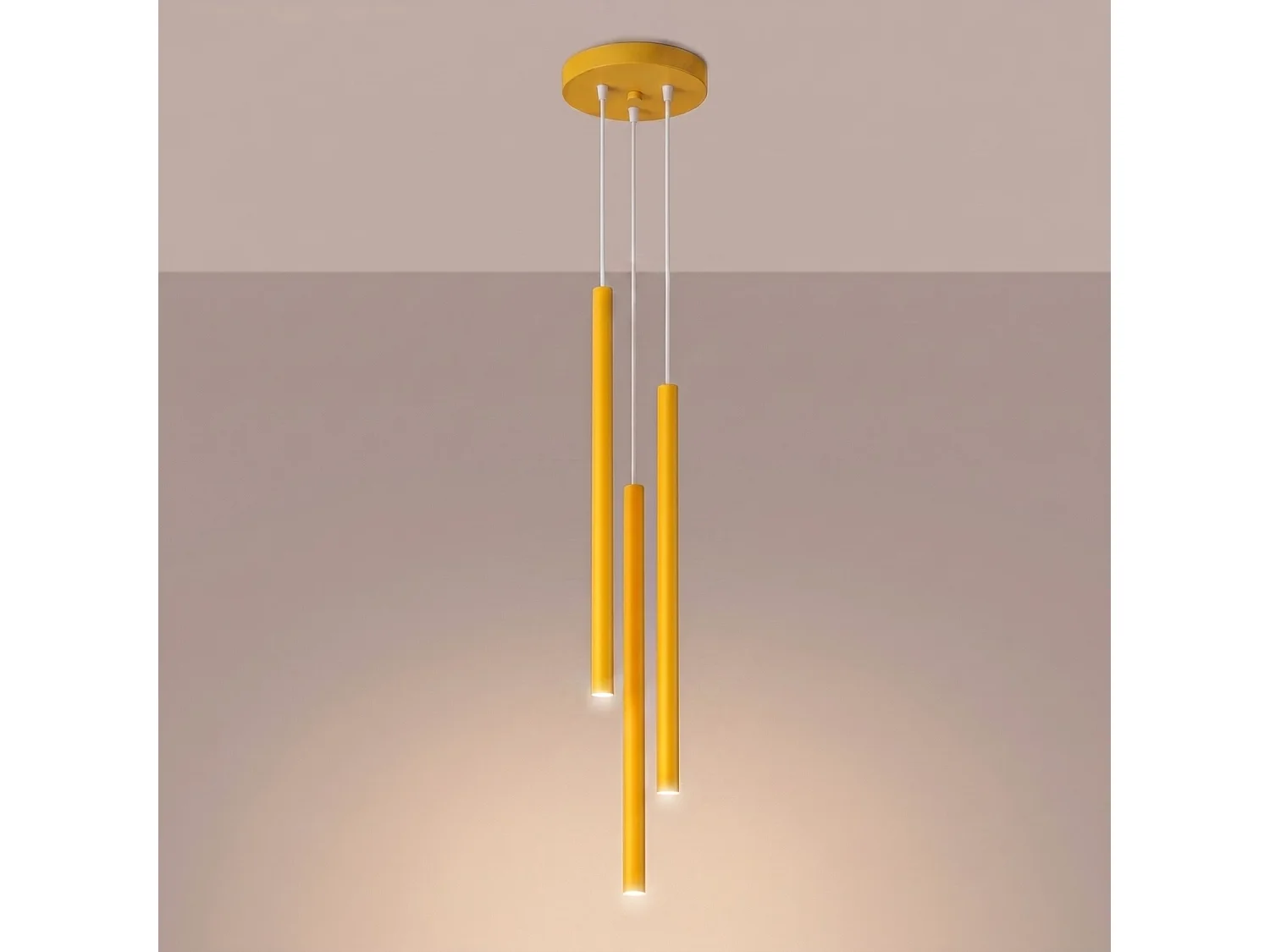 Lampe suspendue moderne en acier - 3 sources lumineuses - L.19,5 x H.115 cm - jaune