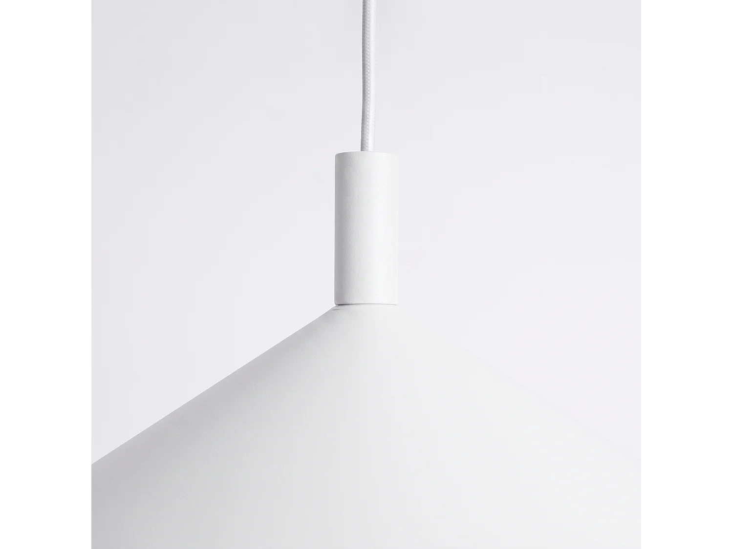 Lampes suspendues NOX moderne en acier - 1 sources lumineuses - L.40 x H.135 cm - blanc