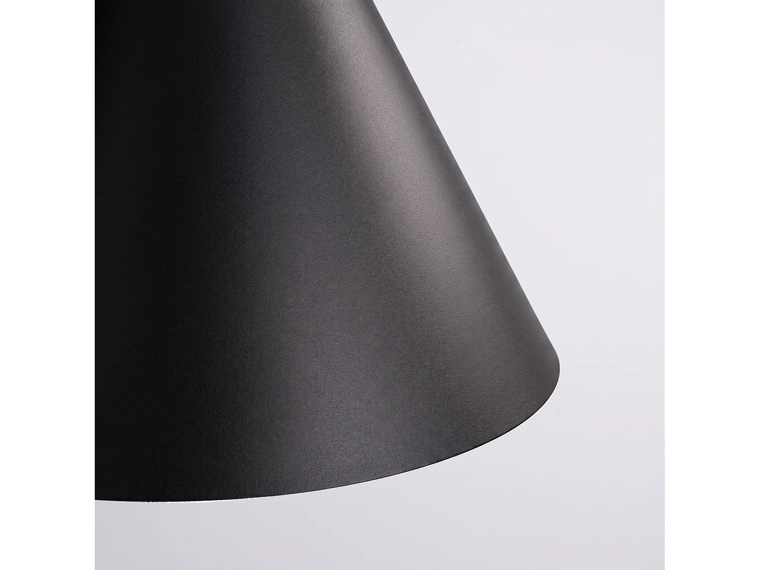 Lampes suspendues NOX moderne en acier - 1 sources lumineuses - L.24,5 x H.140 cm - noir
