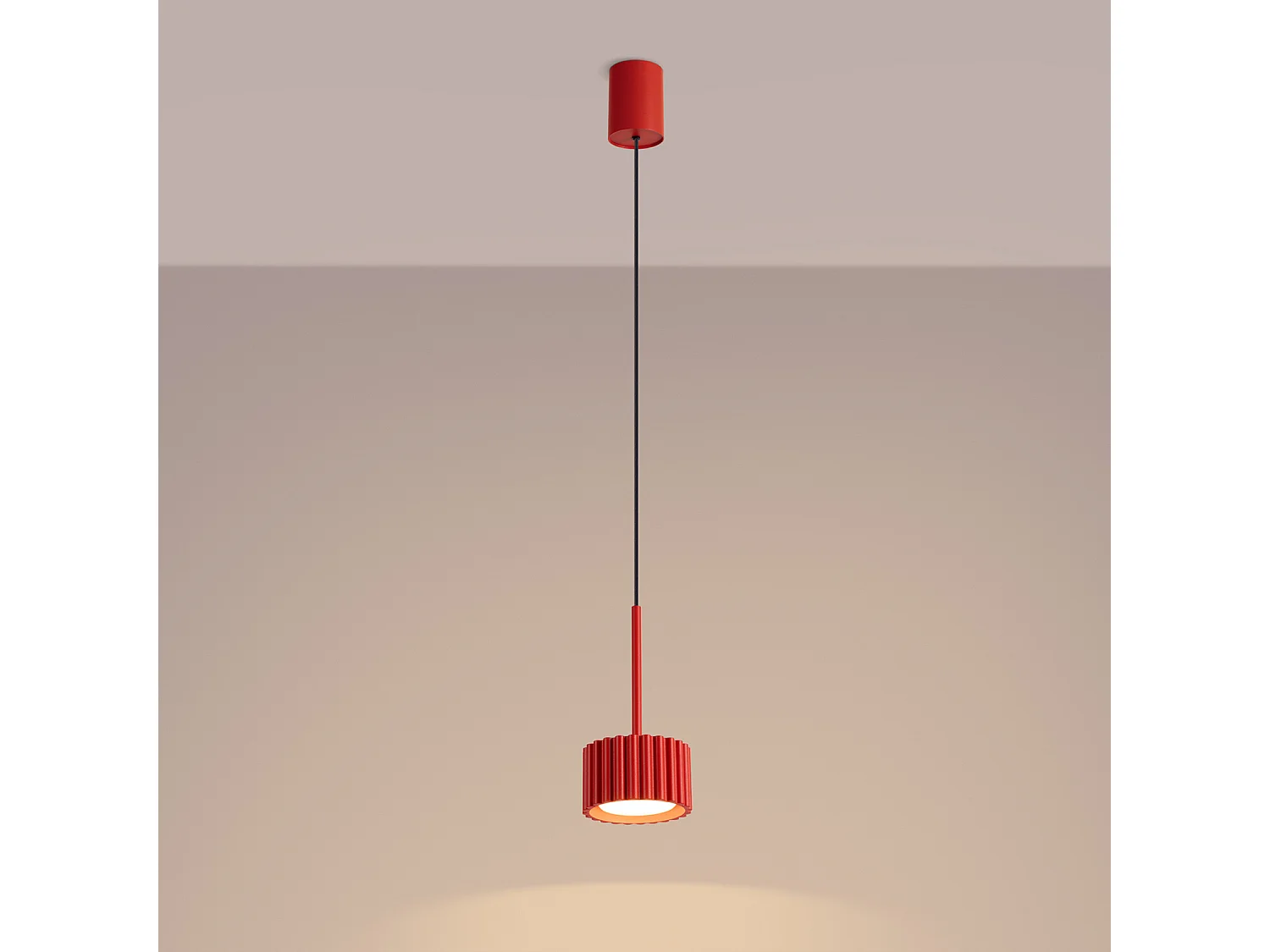 Lampe suspendue minimaliste en aluminium - 1 sources lumineuses - L.10 x H.125 cm - rouge