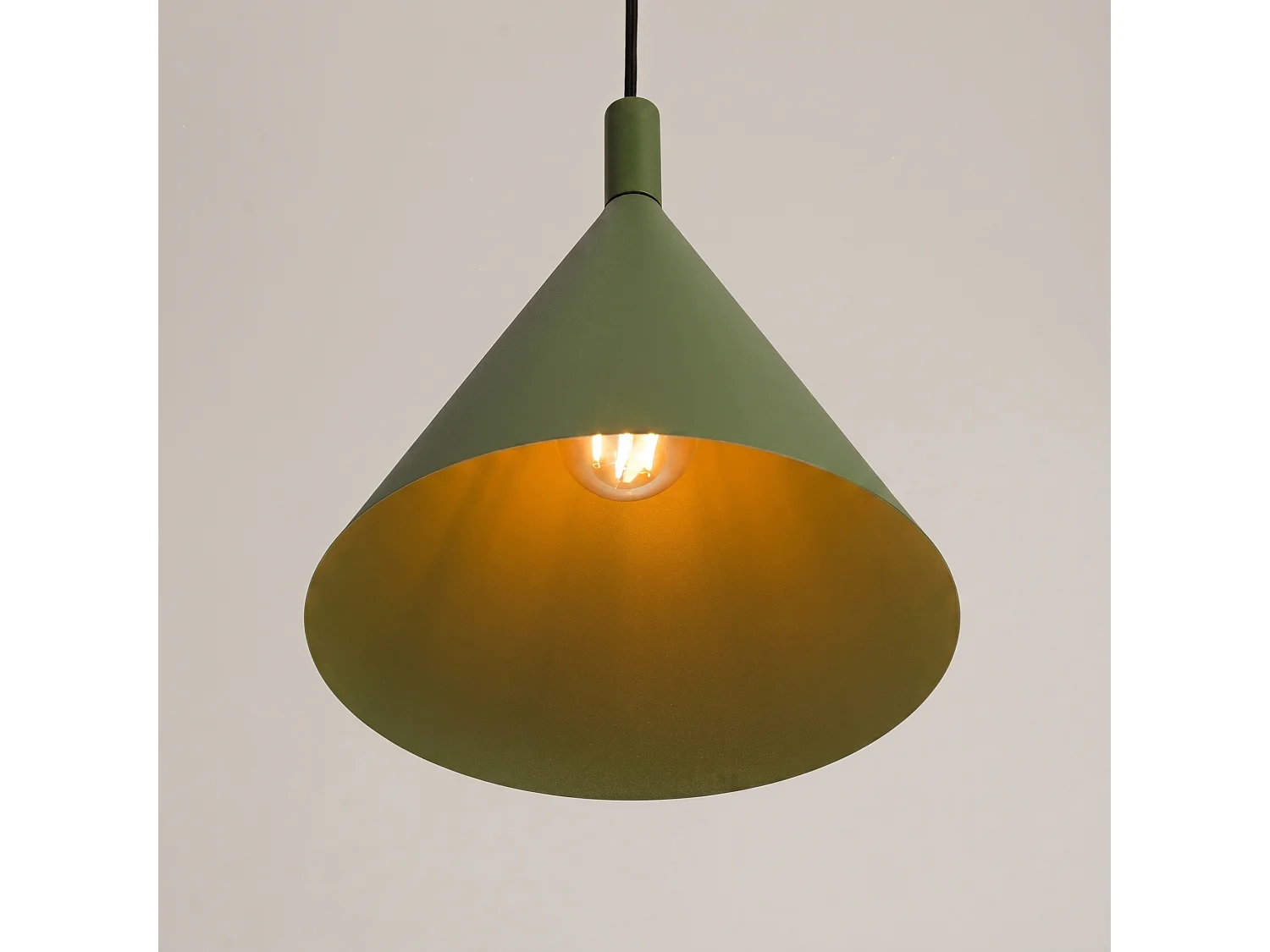 Lampes suspendues NOX moderne en acier - 1 sources lumineuses - L.24,5 x H.140 cm - vert olive