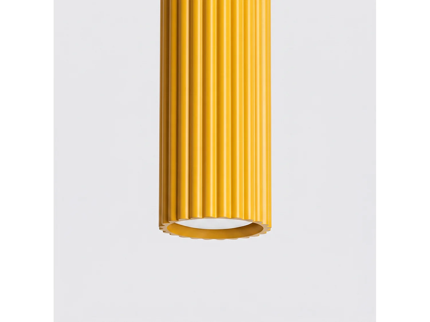 Lampe suspendue minimaliste en aluminium - 1 sources lumineuses - L.8 x H.118 cm - jaune