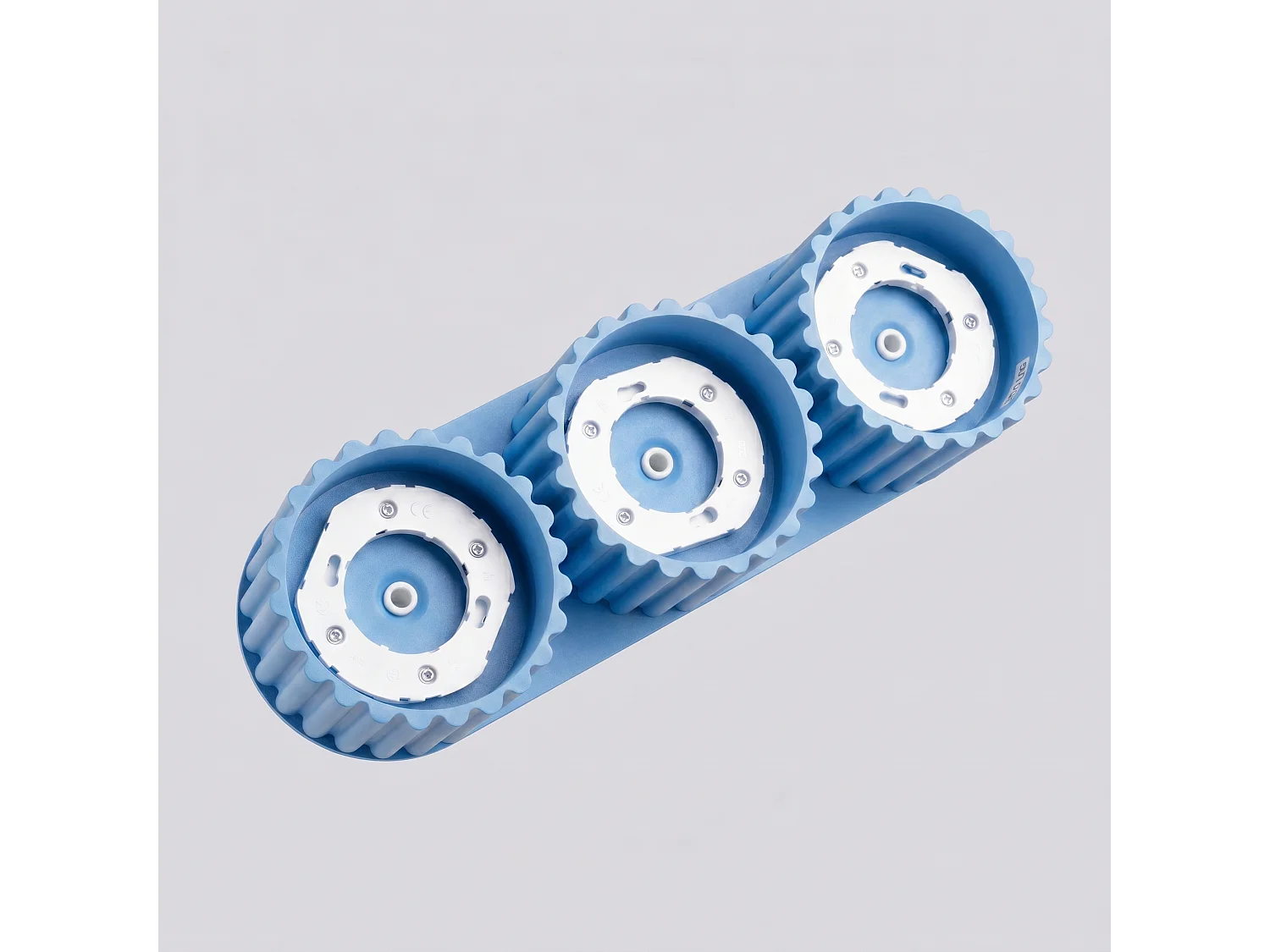 Plafonnier minimaliste en aluminium - 3 sources lumineuses - L.32,5 x H.8 cm - bleu clair