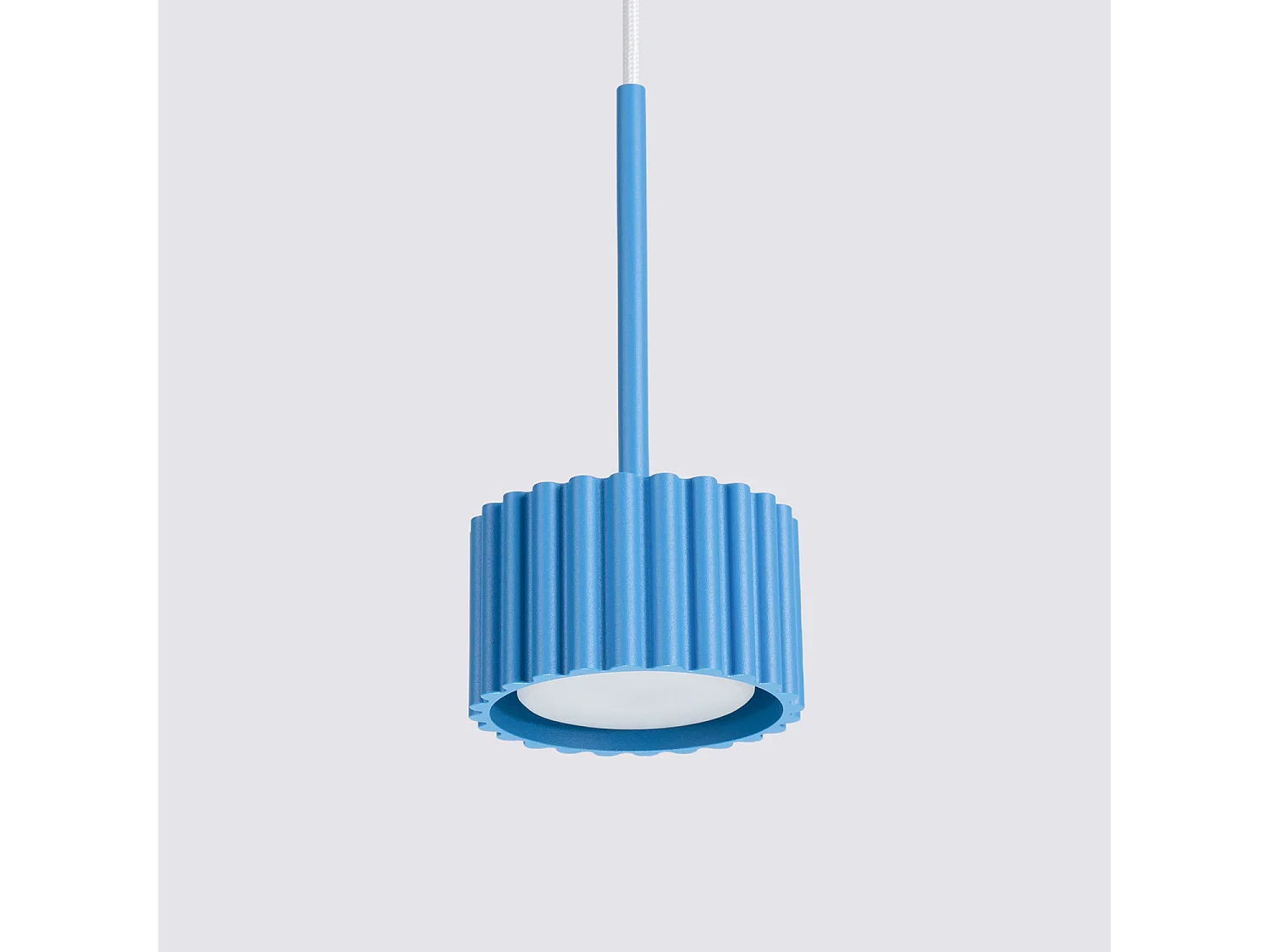 Lampe suspendue minimaliste en aluminium - 1 sources lumineuses - L.10 x H.125 cm - bleu clair