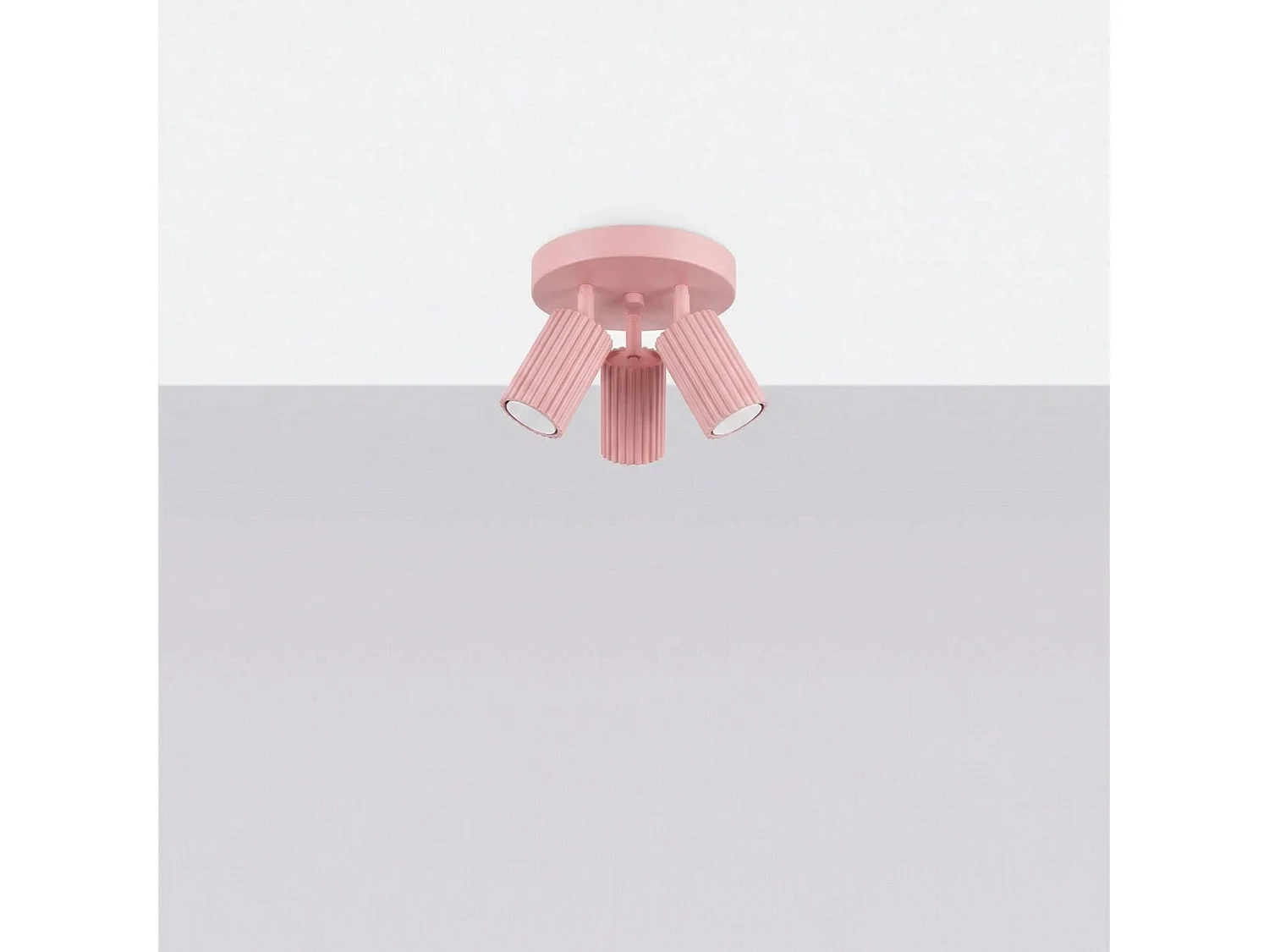 Plafonnier minimaliste en aluminium - 3 sources lumineuses - L.19,5 x H.18 cm - rose