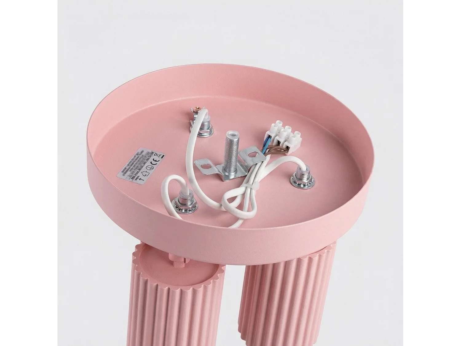 Plafonnier minimaliste en aluminium - 3 sources lumineuses - L.19,5 x H.18 cm - rose
