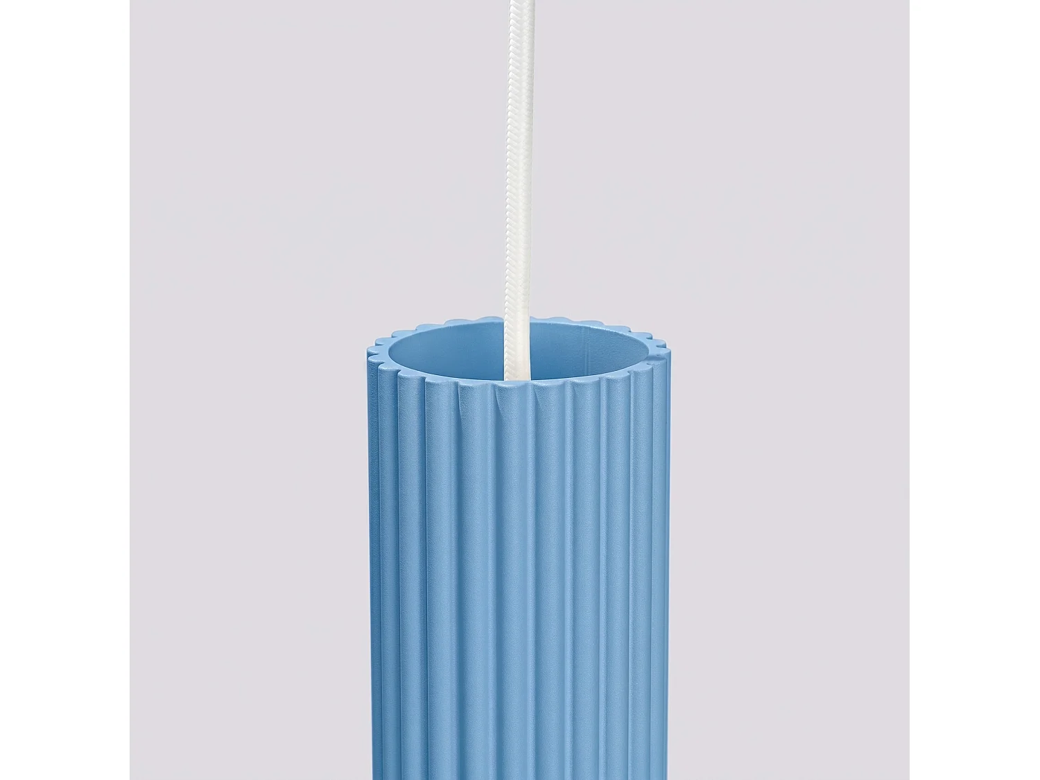 Lampe suspendue minimaliste en aluminium - 1 sources lumineuses - L.8 x H.118 cm - bleu clair