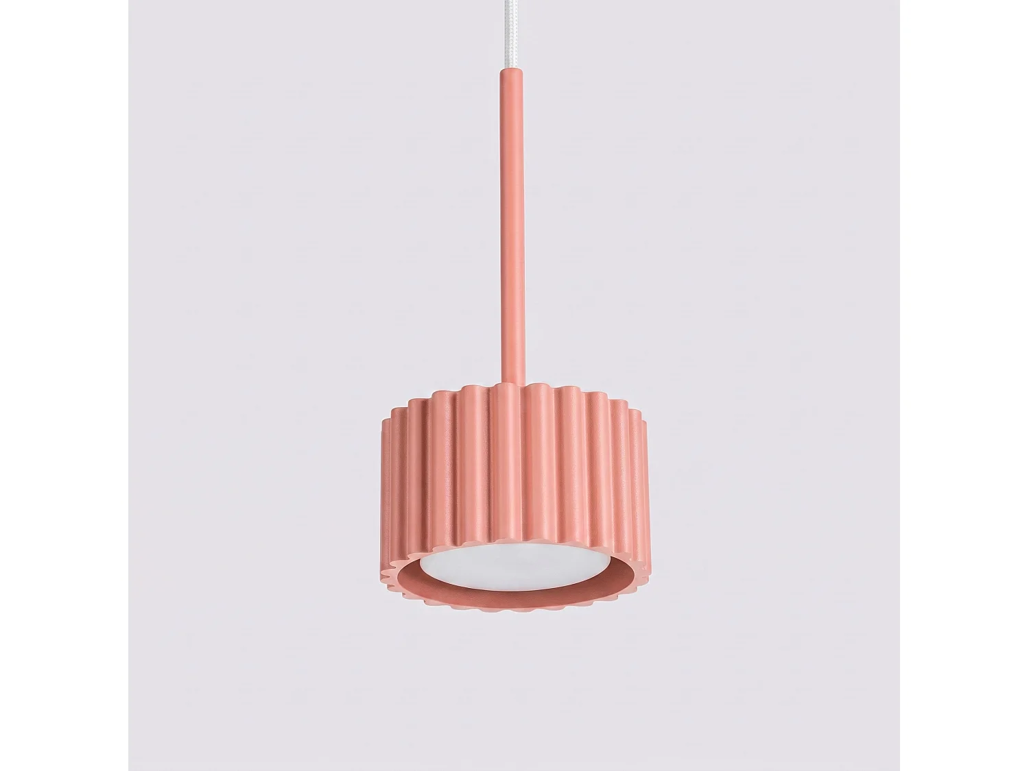 Lampe suspendue minimaliste en aluminium - 1 sources lumineuses - L.10 x H.125 cm - pêche