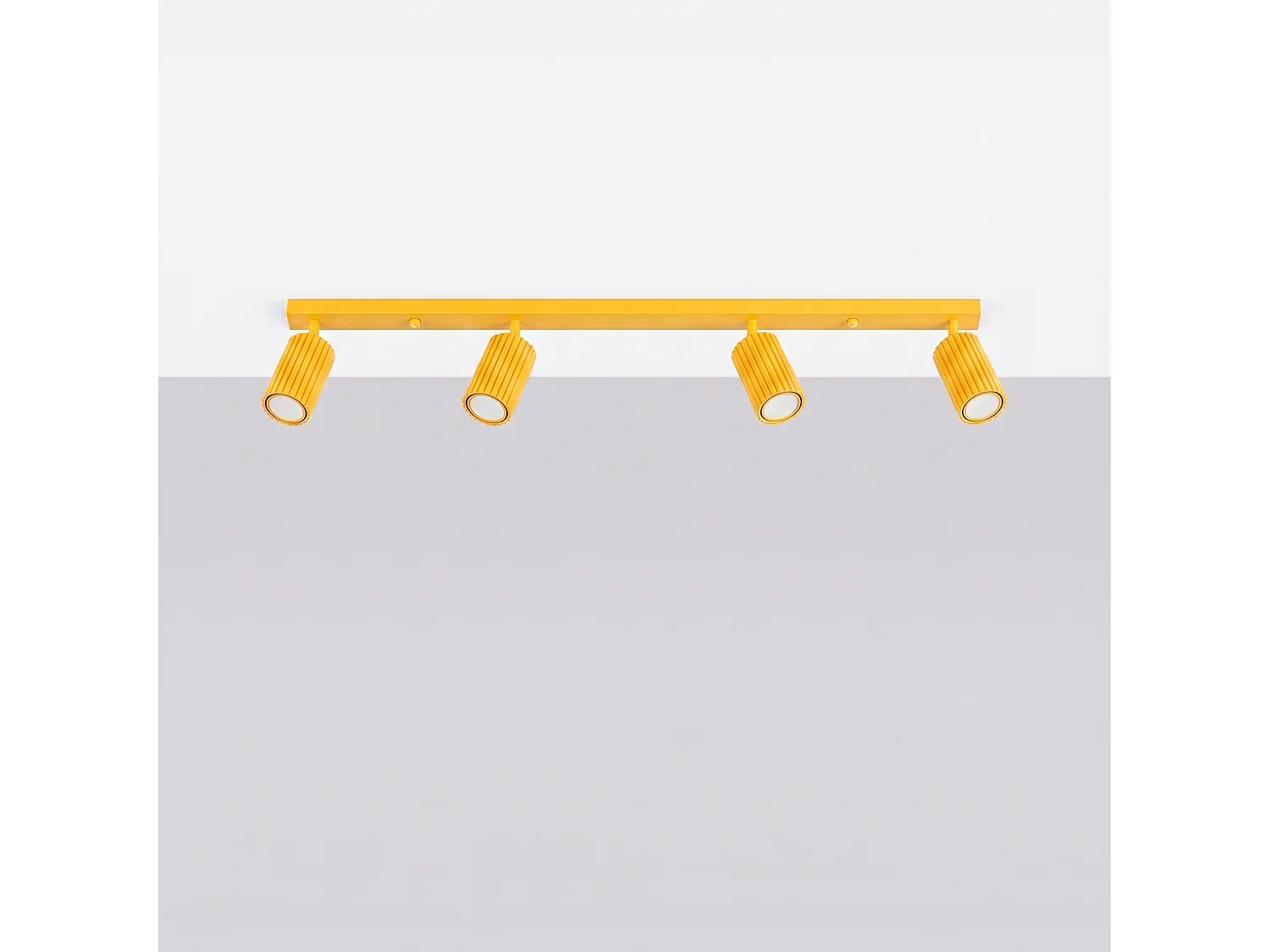 Plafonnier minimaliste en aluminium - 4 sources lumineuses - L.81 x H.16,5 cm - jaune
