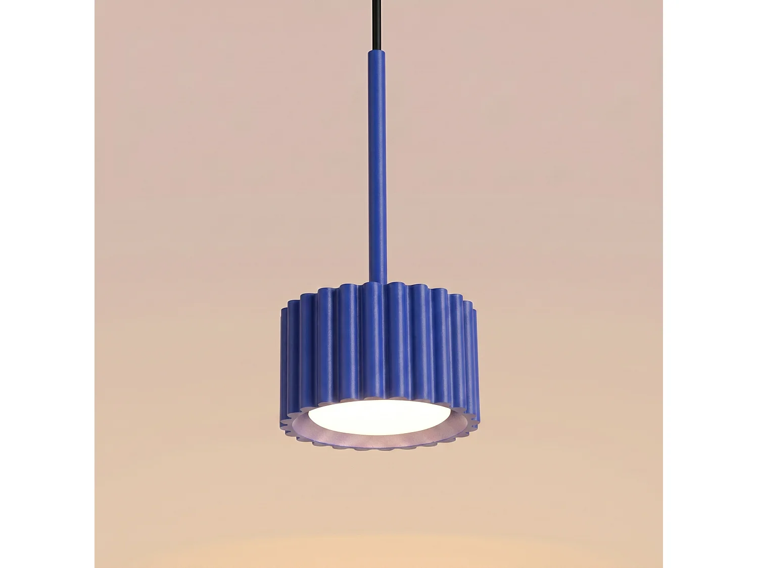 Lampe suspendue minimaliste en aluminium - 1 sources lumineuses - L.10 x H.125 cm - outremer