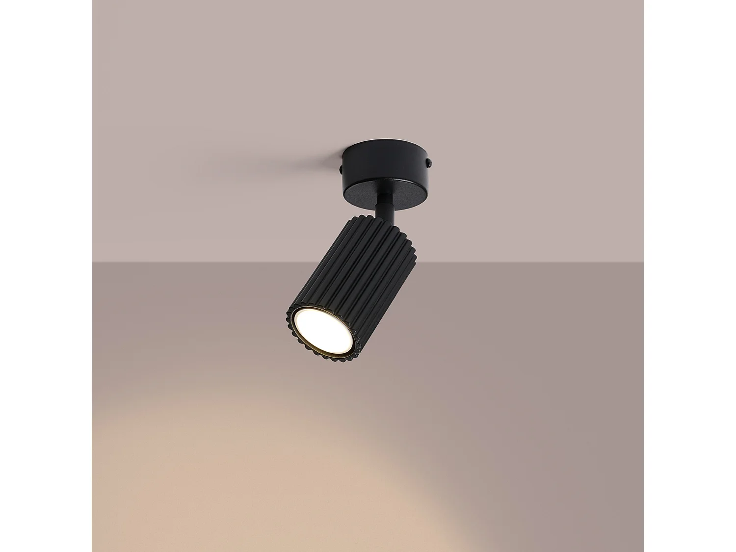 Plafonniers KARBON minimaliste en aluminium - 1 sources lumineuses - L.7 x H.18 cm - noir
