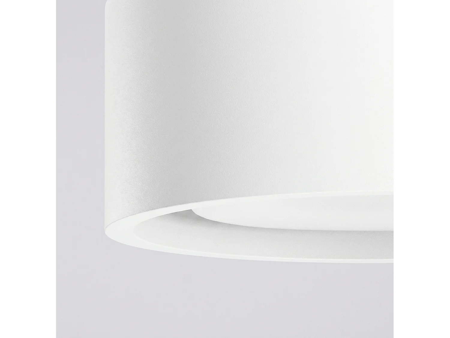 Plafonnier minimaliste en aluminium - 3 sources lumineuses - L.32,4 x H.8,2 cm - blanc