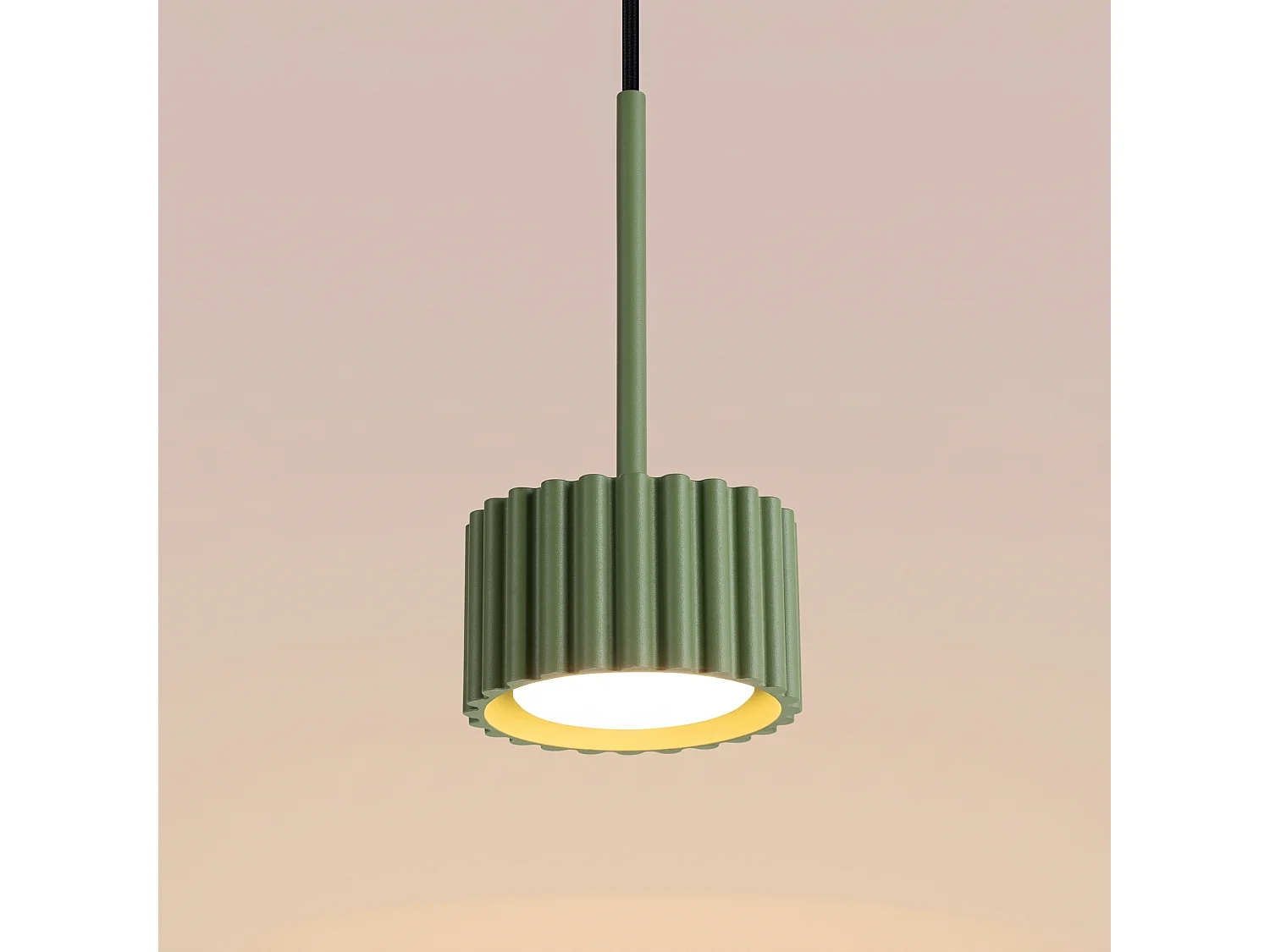 Lampe suspendue minimaliste en aluminium - 1 sources lumineuses - L.10 x H.125 cm - vert olive