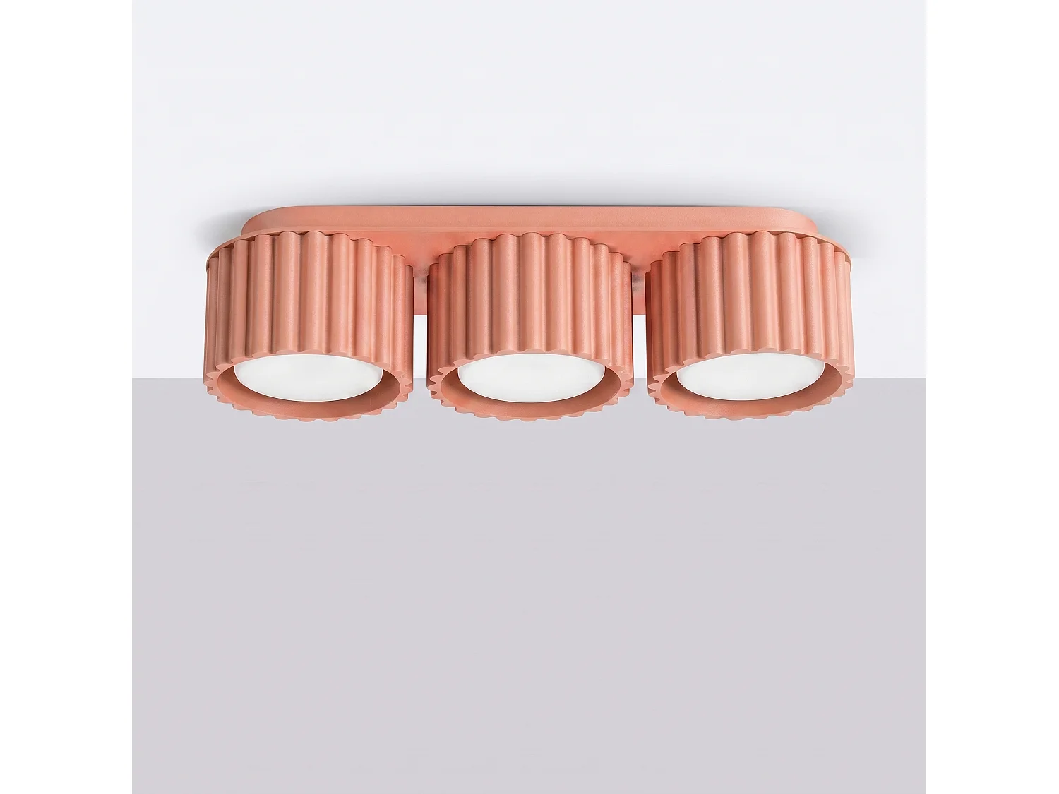 Plafonnier minimaliste en aluminium - 3 sources lumineuses - L.32,5 x H.8 cm - pêche