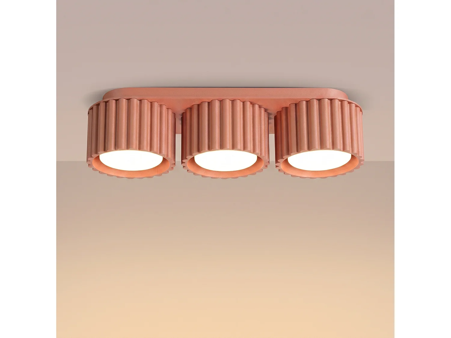 Plafonnier minimaliste en aluminium - 3 sources lumineuses - L.32,5 x H.8 cm - pêche