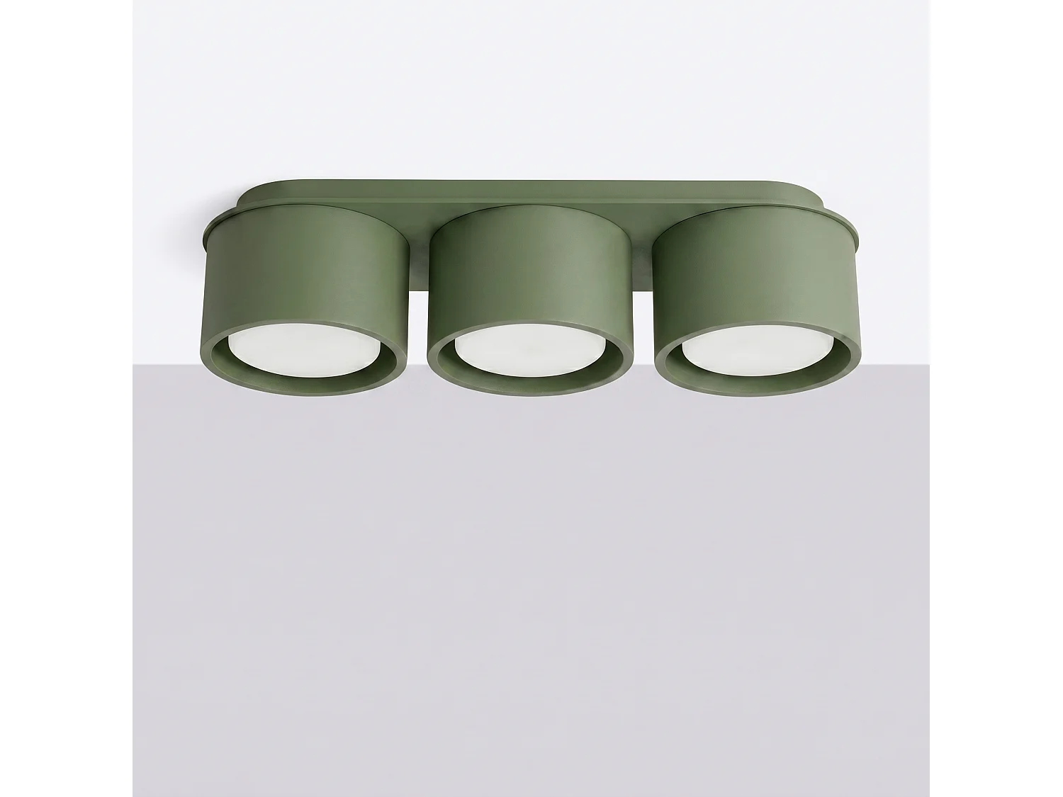 Plafonnier minimaliste en aluminium - 3 sources lumineuses - L.32,4 x H.8,2 cm - vert olive