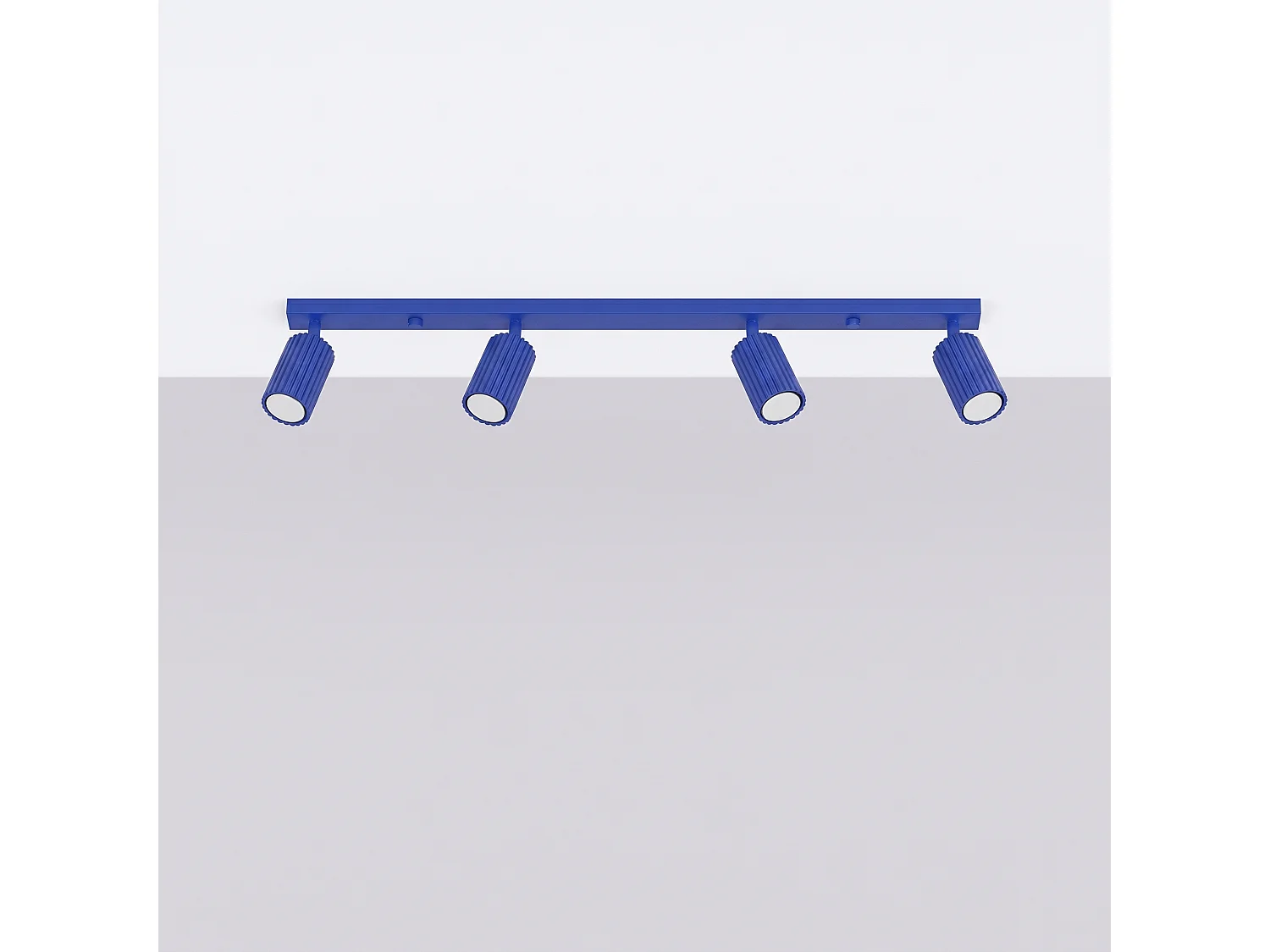 Plafonnier minimaliste en aluminium - 4 sources lumineuses - L.81 x H.16,5 cm - outremer