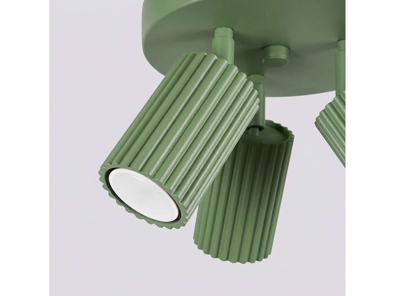 Plafonnier minimaliste en aluminium - 3 sources lumineuses - L.19,5 x H.18 cm - sauge