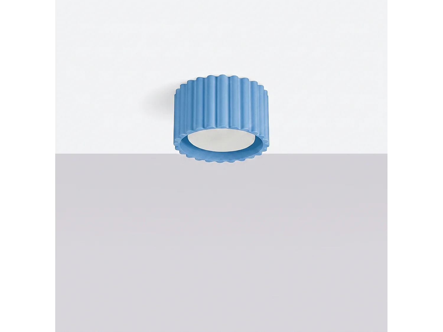 Plafonnier minimaliste en aluminium - 1 sources lumineuses - L.10 x H.6 cm - bleu clair