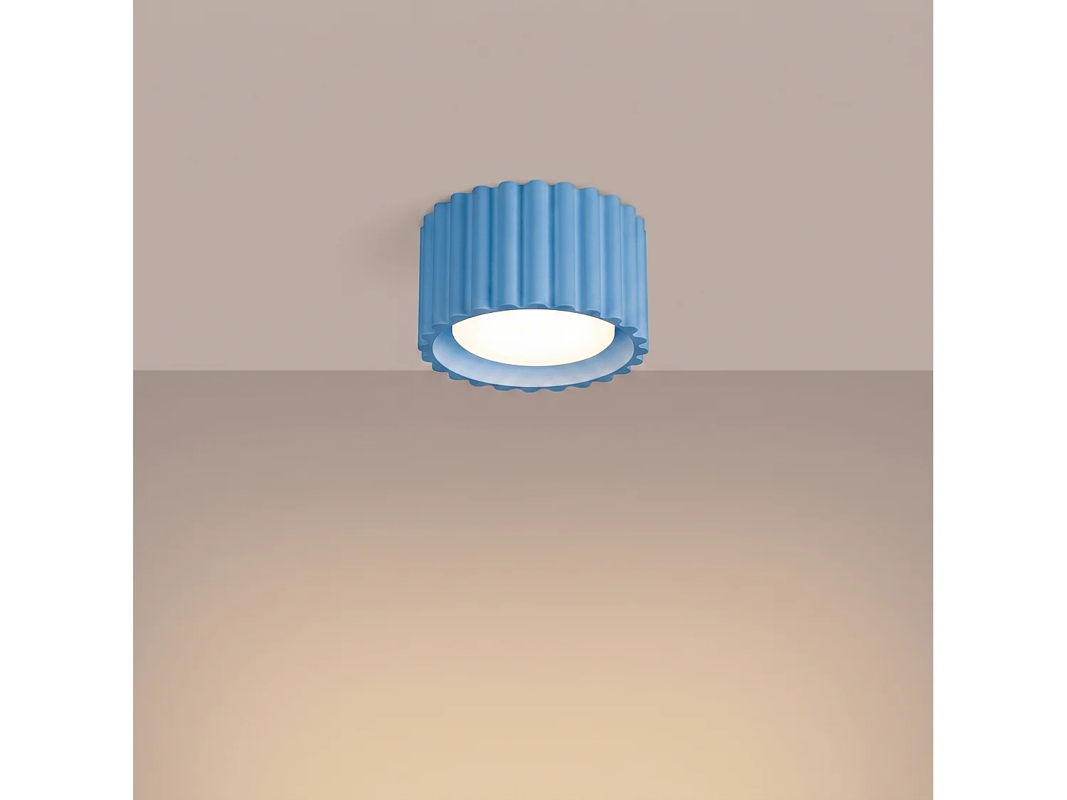 Plafonnier minimaliste en aluminium - 1 sources lumineuses - L.10 x H.6 cm - bleu clair