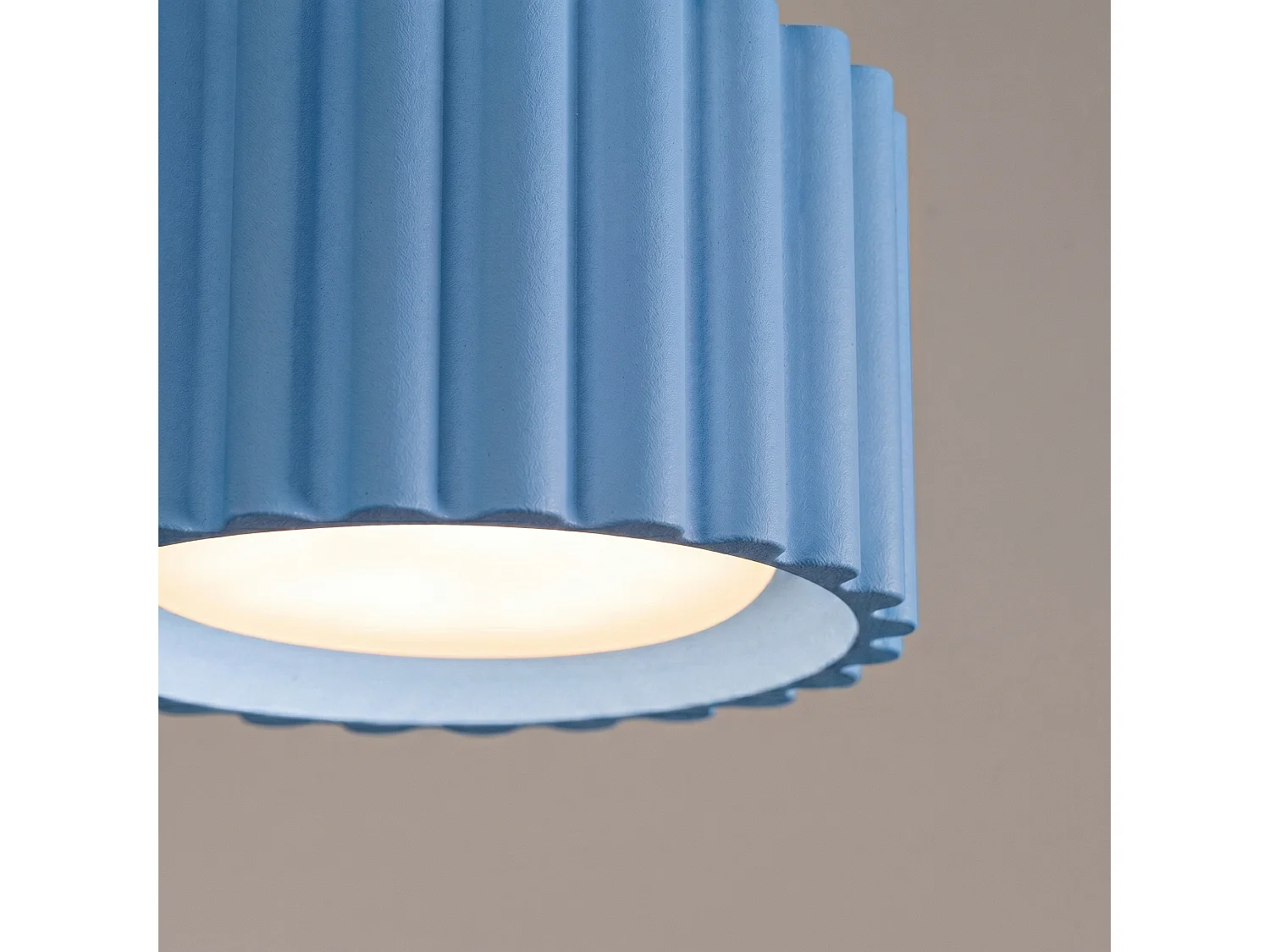 Plafonnier minimaliste en aluminium - 1 sources lumineuses - L.10 x H.6 cm - bleu clair