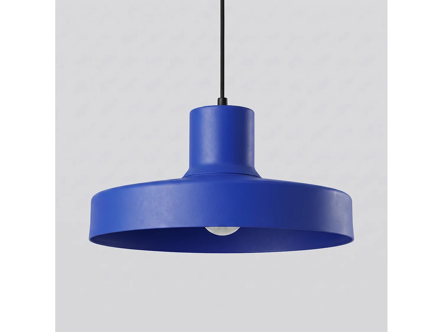 Lampe suspendue moderne en acier - 1 sources lumineuses - L.35 x H.120 cm - outremer