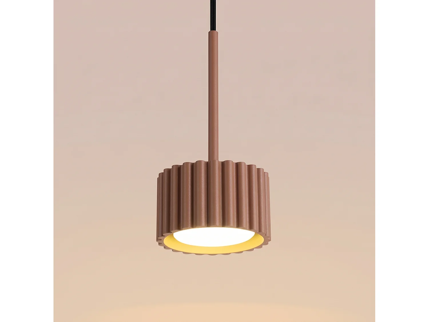 Lampe suspendue minimaliste en aluminium - 1 sources lumineuses - L.10 x H.125 cm - mocca