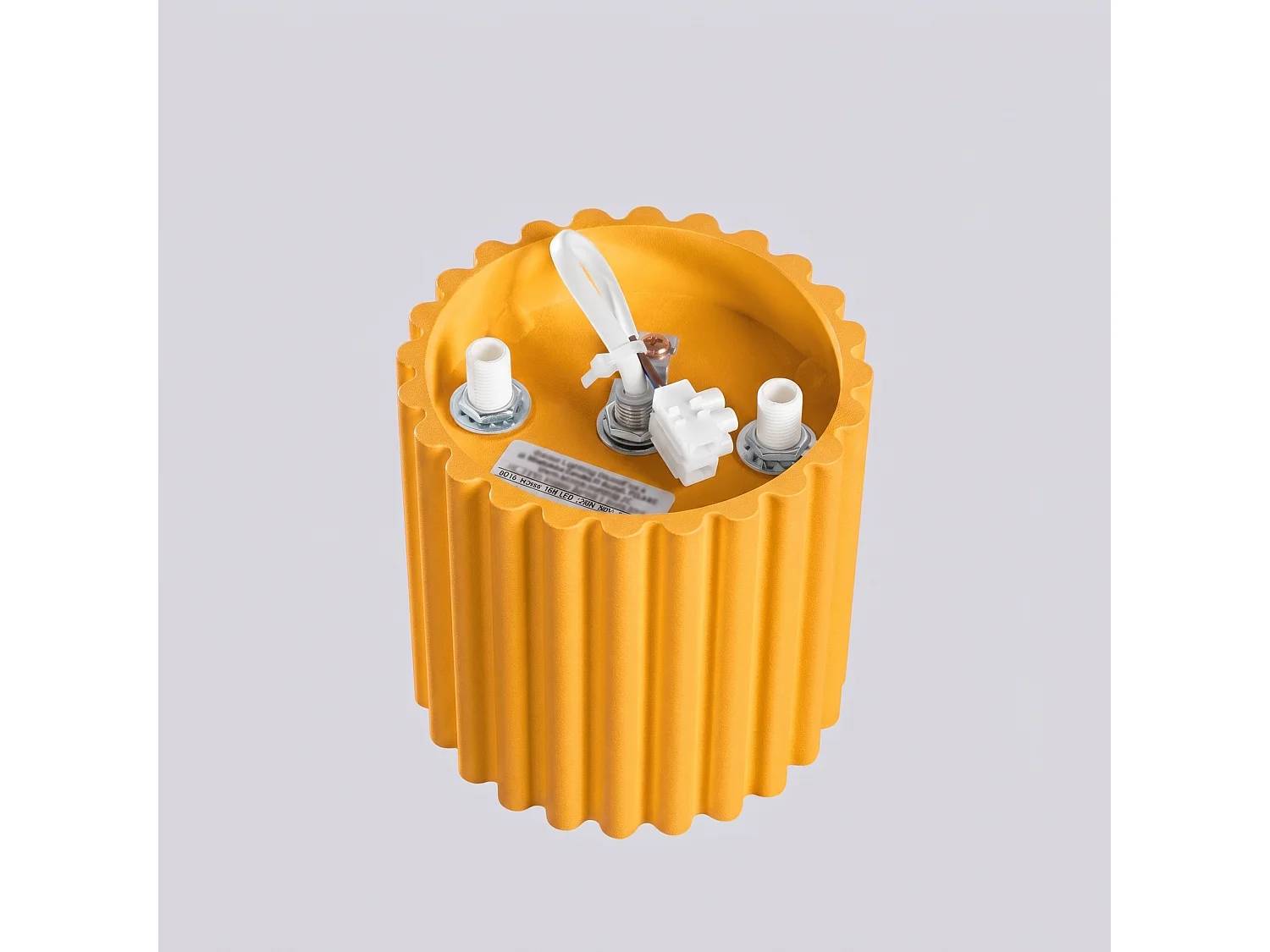 Plafonnier minimaliste en aluminium - 1 sources lumineuses - L.10 x H.10 cm - jaune