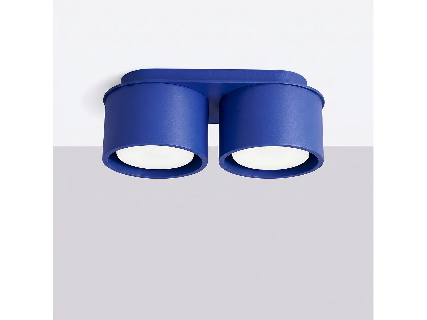 Plafonnier minimaliste en aluminium - 2 sources lumineuses - L.21 x H.8 cm - outremer