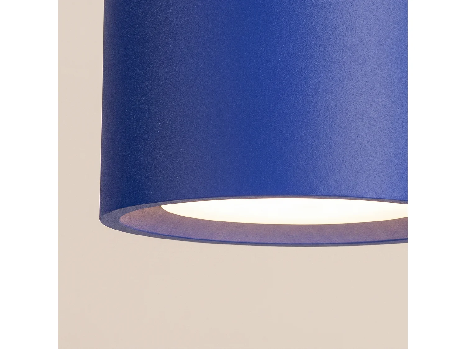 Plafonnier minimaliste en aluminium - 2 sources lumineuses - L.21 x H.8 cm - outremer