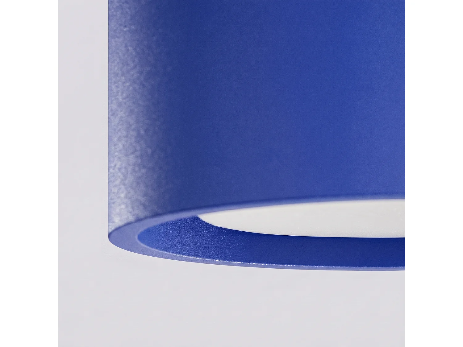 Plafonnier minimaliste en aluminium - 2 sources lumineuses - L.21 x H.8 cm - outremer